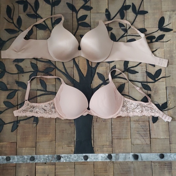 Victoria's Secret Other - Victoria's Secret 36 C push up Bra Lot of 2